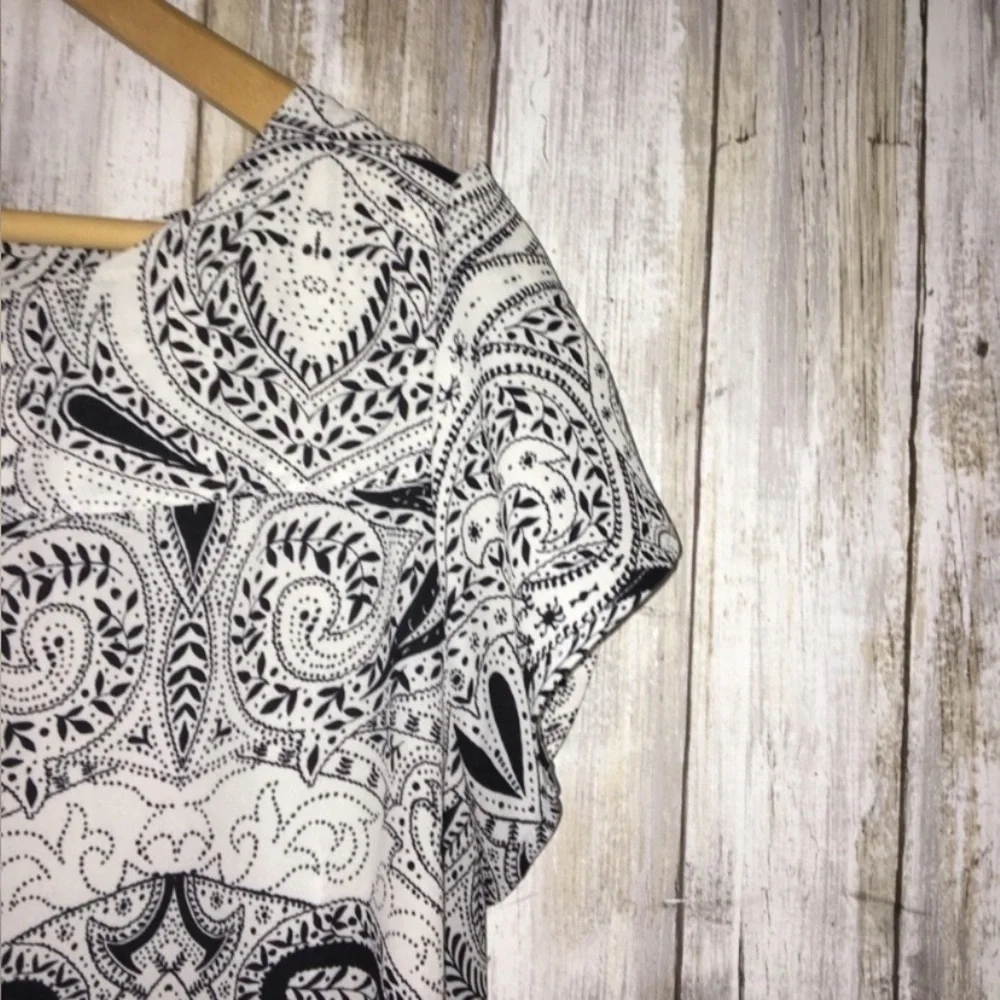 Loft Black & White Shadow Paisley Blouse - Picture 3 of 5